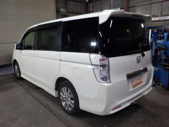 ステップワゴン2.0 スパーダ Z 4WD　ナビ・TV・Bカメラ・両側電動・スマートキー・HID・ETC・リアヒーター・パドルシフト・VSA・フルフラットシート・フォグランプ・純正AW・ステアリングスイッチ 2000