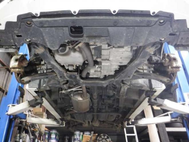 ステップワゴン2.0 スパーダ Z 4WD　ナビ・TV・Bカメラ・両側電動・スマートキー・HID・ETC・リアヒーター・パドルシフト・VSA・フルフラットシート・フォグランプ・純正AW・ステアリングスイッチ 2000