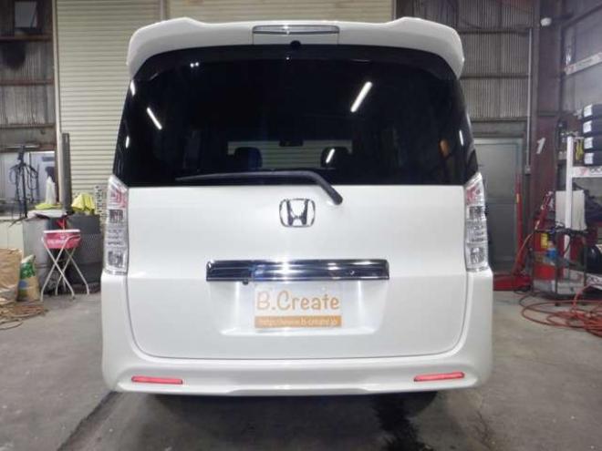 ステップワゴン2.0 スパーダ Z 4WD　ナビ・TV・Bカメラ・両側電動・スマートキー・HID・ETC・リアヒーター・パドルシフト・VSA・フルフラットシート・フォグランプ・純正AW・ステアリングスイッチ 2000