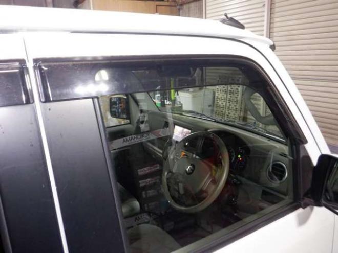 エブリィワゴン PZターボ ディスチャージヘッドランプ装着車 4WD　本州仕入・ナビ・TV・Bカメラ・パワスラ・シートヒーター・キーレス・HID・ETC・社外エンスタ・フォグランプ・オートエアコン・リアヒーター・電動格納・ドアバイザーDVD再生 660