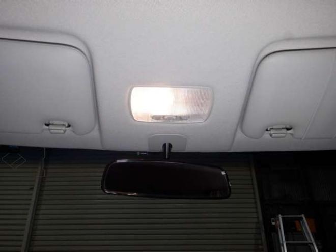 N-ONEプレミアム ツアラー 4WD　本州仕入・ナビ・TV・Bカメラ・スマートキー・プッシュスタート・HID・ターボ・フォグランプ・オートライト・オートエアコン・ベンチシート 660