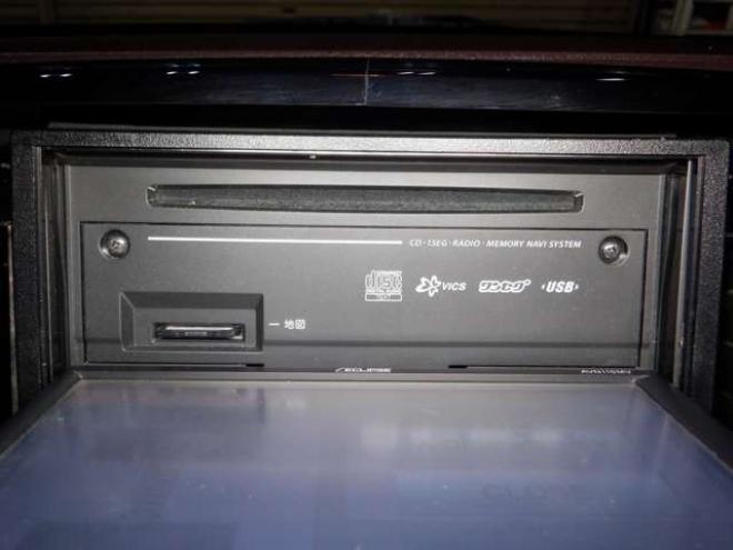 N-ONEプレミアム ツアラー 4WD　本州仕入・ナビ・TV・Bカメラ・スマートキー・プッシュスタート・HID・ターボ・フォグランプ・オートライト・オートエアコン・ベンチシート 660