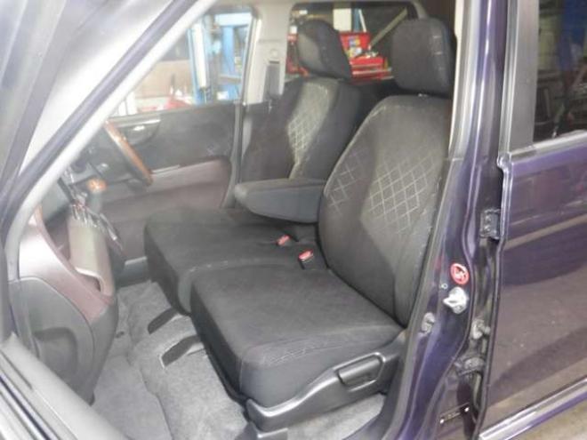 N-ONEプレミアム ツアラー 4WD　本州仕入・ナビ・TV・Bカメラ・スマートキー・プッシュスタート・HID・ターボ・フォグランプ・オートライト・オートエアコン・ベンチシート 660