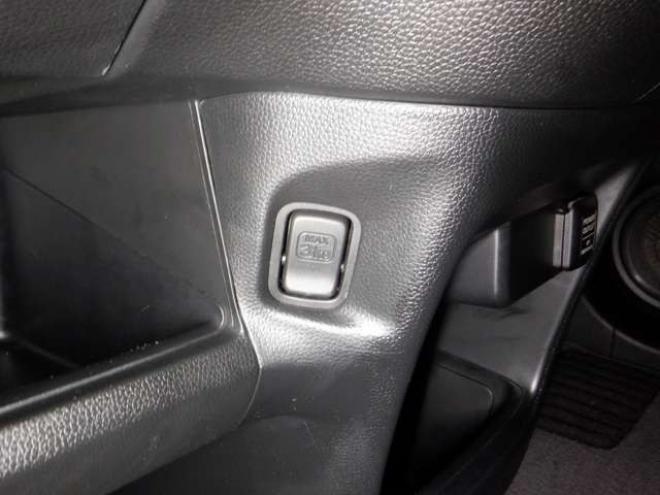 N-ONEプレミアム ツアラー 4WD　本州仕入・ナビ・TV・Bカメラ・スマートキー・プッシュスタート・HID・ターボ・フォグランプ・オートライト・オートエアコン・ベンチシート 660