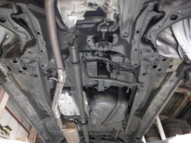 N-ONEプレミアム ツアラー 4WD　本州仕入・ナビ・TV・Bカメラ・スマートキー・プッシュスタート・HID・ターボ・フォグランプ・オートライト・オートエアコン・ベンチシート 660