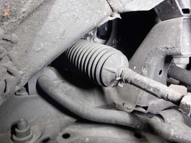 N-ONEプレミアム ツアラー 4WD　本州仕入・ナビ・TV・Bカメラ・スマートキー・プッシュスタート・HID・ターボ・フォグランプ・オートライト・オートエアコン・ベンチシート 660