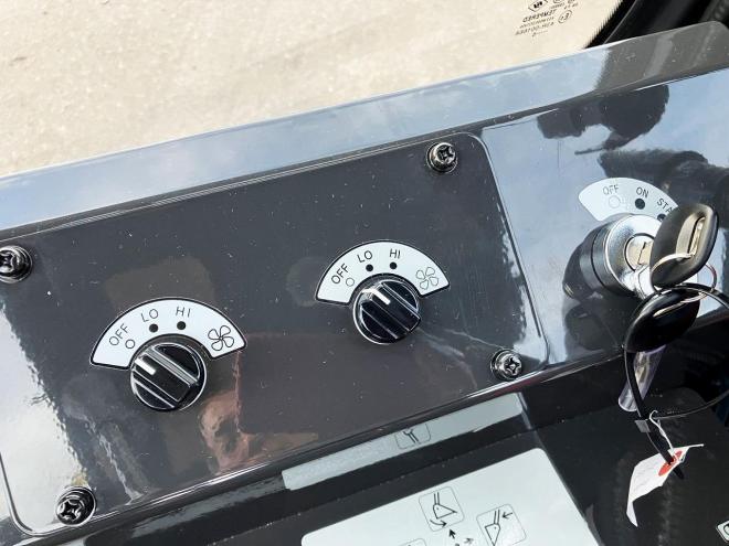 ホイールローダ未使用　日立　ZW80S-5B　マルチプラウ仕様　建機