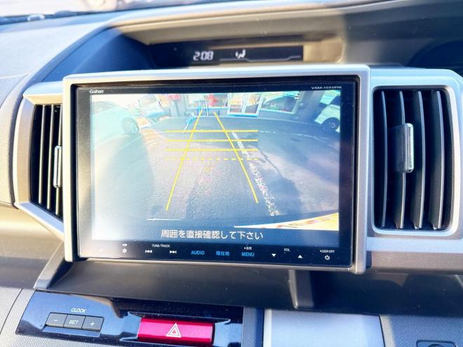 ステップワゴン2.0G Eセレクション 4WD 本州仕入　寒冷地仕様 純正ナビ　Bluetooth接続　後席モニター　パワースライド　アイドリングストップ　社外アルミ　横滑り防止　スマートキー　3列シート　タイミングチェーン車　バックカメラ　フルセグTV 4WD 2000 ５Dr