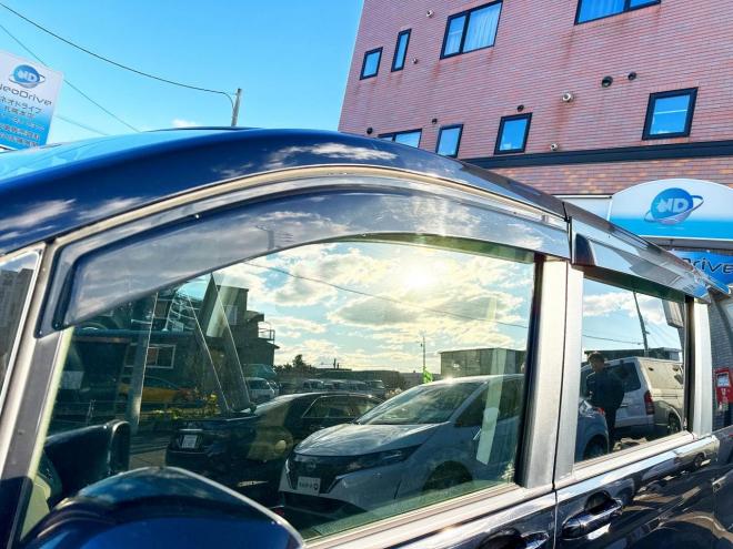 ステップワゴン2.0G Eセレクション 4WD 本州仕入　寒冷地仕様 純正ナビ　Bluetooth接続　後席モニター　パワースライド　アイドリングストップ　社外アルミ　横滑り防止　スマートキー　3列シート　タイミングチェーン車　バックカメラ　フルセグTV 4WD 2000 ５Dr