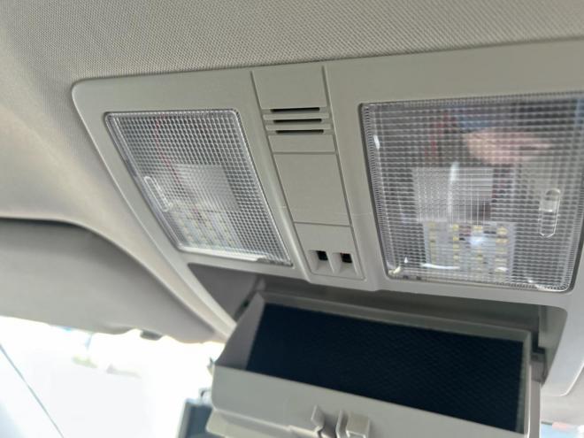 マークX2.5 250S Four 4WD　本州仕入　純正ナビ　軽減ブレーキ　社外ライト　スマートキー　シートヒーター　クルーズコントロール　バックカメラ　純正アルミ　MTモード付　フォグ　レーンキープアシスト　HID　盗難防止装置　パワーシート 2500 ５Dr