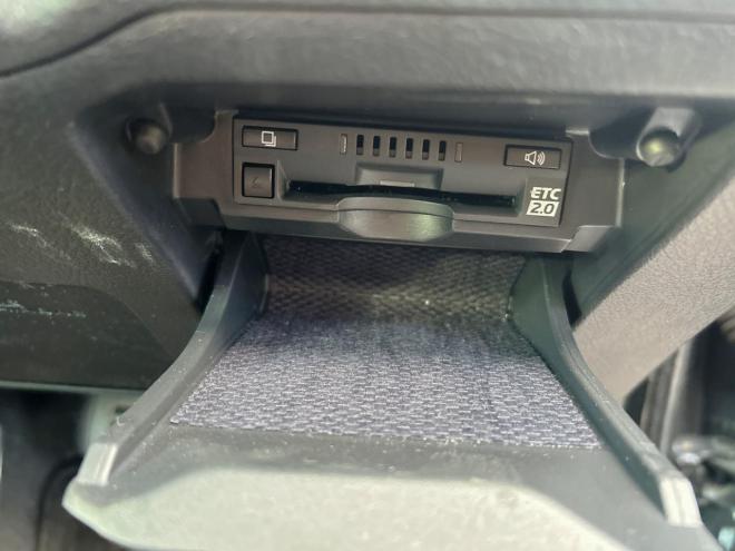 マークX2.5 250S Four 4WD　本州仕入　純正ナビ　軽減ブレーキ　社外ライト　スマートキー　シートヒーター　クルーズコントロール　バックカメラ　純正アルミ　MTモード付　フォグ　レーンキープアシスト　HID　盗難防止装置　パワーシート 2500 ５Dr