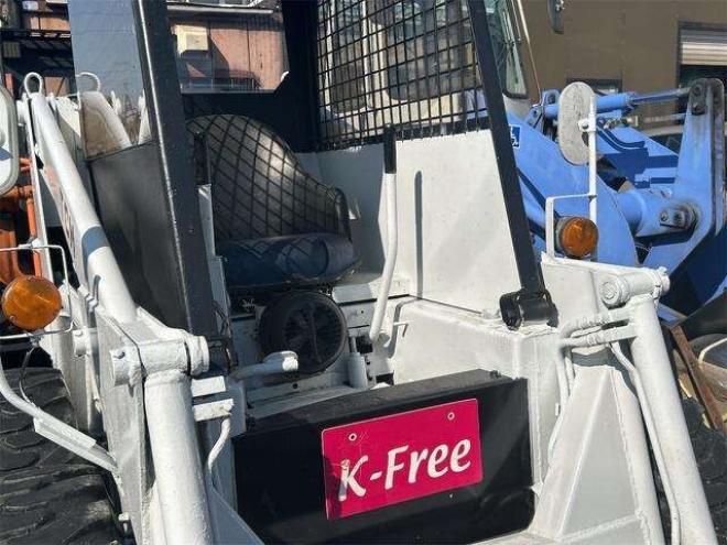 スキッドステアローダTCM 725　ボブキャット　 2WD 1500