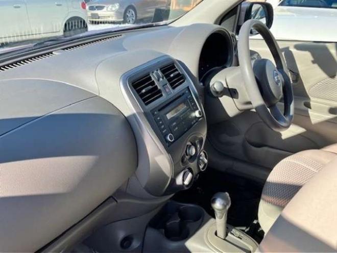 マーチ1.2 X FOUR Vセレクション アンシャンテ 助手席回転シート 4WD　 1200