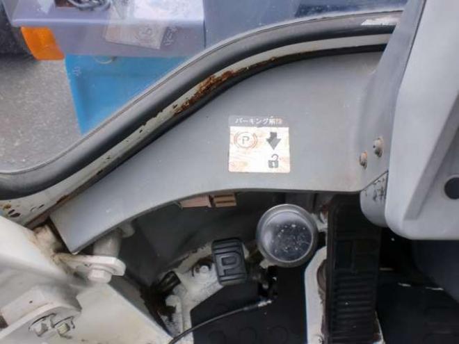 ホイールローダコマツ　WA30-5　コンマ3バケツ　冬仕様　ヒーター　塗装済み 2WD 1500