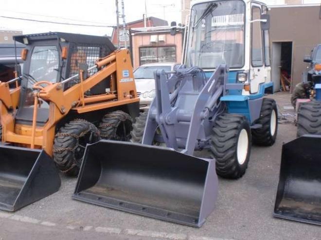 ホイールローダコマツ　WA30-5　コンマ3バケツ　冬仕様　ヒーター　塗装済み 2WD 1500