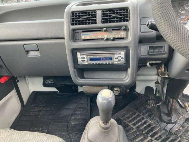 サンバートラック SDX 三方開 4WD　CD　MT車 660