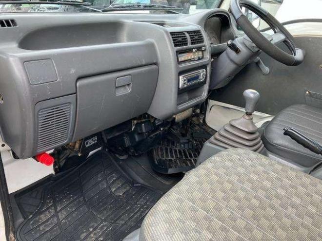 サンバートラック SDX 三方開 4WD　CD　MT車 660