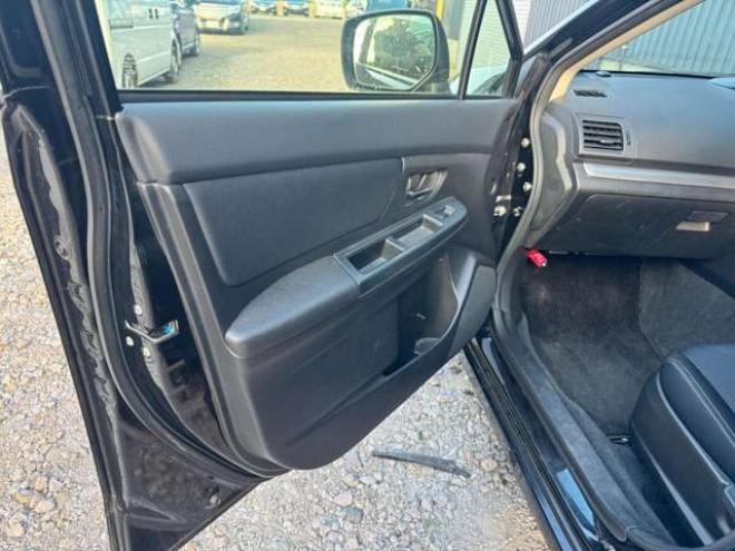 インプレッサスポーツ 1.6 i-L 4WD　ワンオーナー　夏冬タイヤ　ナビ　TV　アイドリングストップ 1600