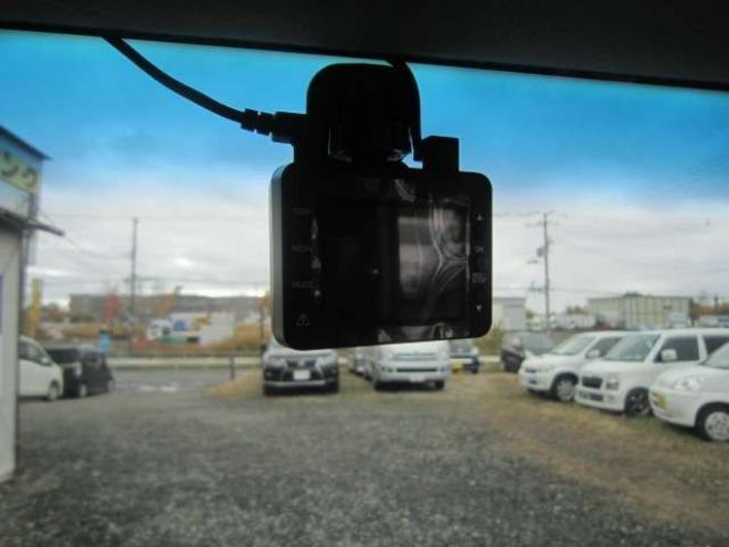 N-BOXカスタムG Lパッケージ 4WD　ワンオーナー パワースラドア ドラレコ エンスタ 夏冬タイヤ 1年間走行無制限保証付 660