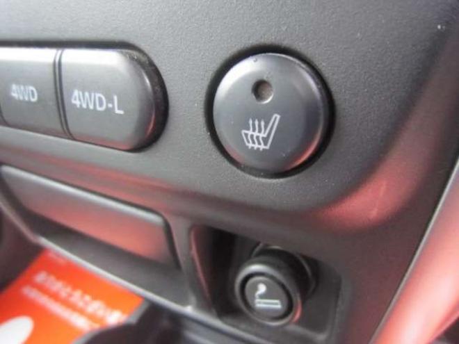 ジムニーワイルドウインド 4WD　社外アルミ ナビ&フルセグTV エンジンスターター シート&ミラーヒーター フォグ ドアバイザー ABS スタッドレス+アルミセット積込み 1年間走行無制限保証付 660