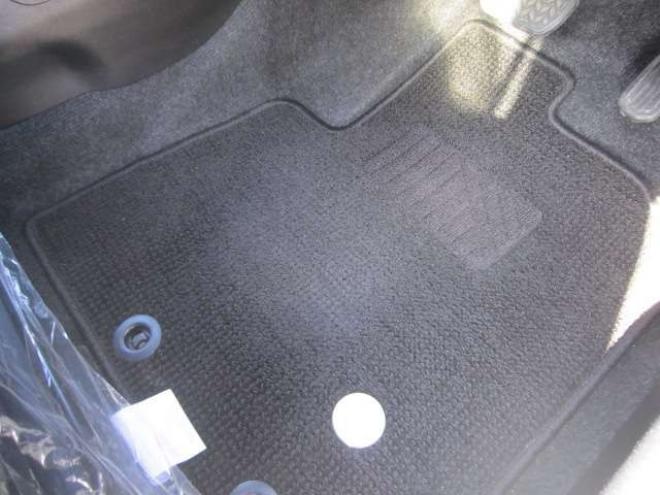 アクア1.5 G　1オーナー 純正エアロ ナビ&フルセグTV Biuetooth スマートキー エンスタ Pスタート シートヒーター ETC 純正16AW ドアバイザー 記録簿 スタッドレス+アルミセット積込み 1年間走行無制限保証付 2WD 1500