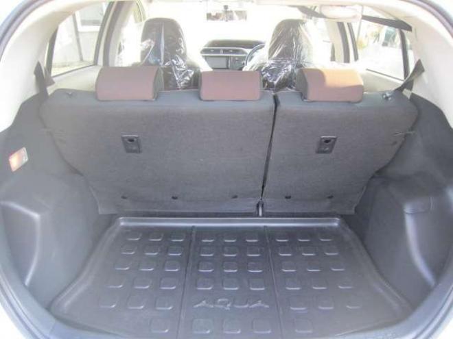 アクア1.5 G　1オーナー 純正エアロ ナビ&フルセグTV Biuetooth スマートキー エンスタ Pスタート シートヒーター ETC 純正16AW ドアバイザー 記録簿 スタッドレス+アルミセット積込み 1年間走行無制限保証付 2WD 1500