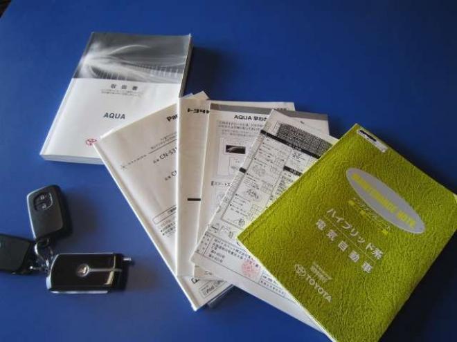 アクア1.5 G　1オーナー 純正エアロ ナビ&フルセグTV Biuetooth スマートキー エンスタ Pスタート シートヒーター ETC 純正16AW ドアバイザー 記録簿 スタッドレス+アルミセット積込み 1年間走行無制限保証付 2WD 1500