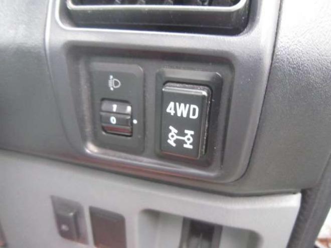 ミニキャブトラック Vタイプ エアコン付 4WD　道外仕入れ 切替式4WD パワステ エアコン スタッドレス+ホイールセット積込み 1年間走行無制限保証付 660