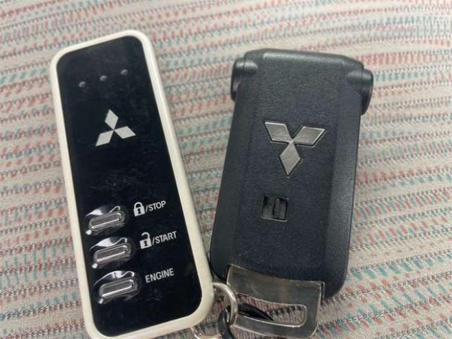 eKスペースG eアシスト 4WD　ワンオーナー　レーダーブレーキ　Rカメラ 660