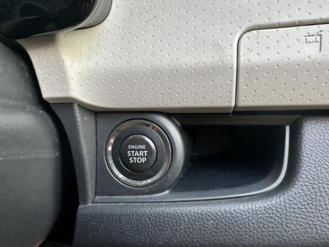 モコX-FOUR 4WD タイミングチェーン車　シートヒーター　ナビテレビ　スマートキー　検9.9  4WD 660 5Dr