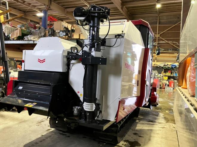 収穫機ヤンマー　未使用　コンバイン　YH700M　ワイドヘッダー2.6m仕様　農機具　作業機