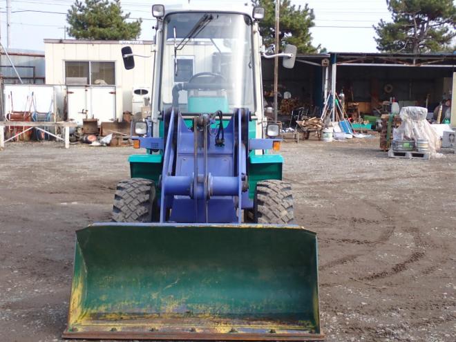 ホイールローダWA30-5E0　スノータイヤ　苫小牧ヤード 4WD