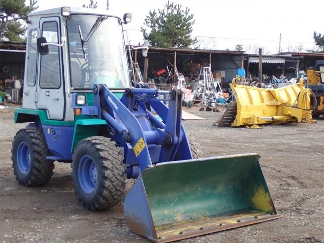 ホイールローダWA30-5E0　スノータイヤ　苫小牧ヤード 4WD