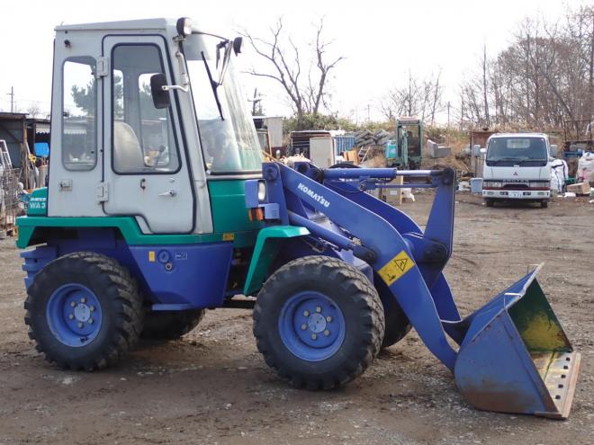 ホイールローダWA30-5E0　スノータイヤ　苫小牧ヤード 4WD