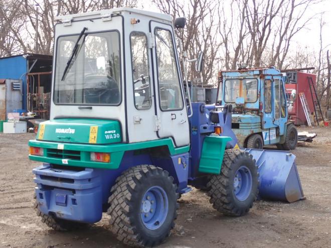 ホイールローダWA30-5E0　スノータイヤ　苫小牧ヤード 4WD