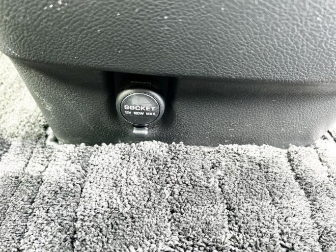 エルグランド250ハイウェイスターS 4WD　ローンが不安な方＜優遇ローン＞本州仕入 両側パワースライドドア　純正HDDナビ 4WD