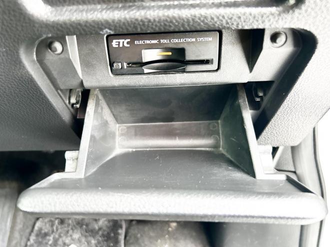 エルグランド250ハイウェイスターS 4WD　ローンが不安な方＜優遇ローン＞本州仕入 両側パワースライドドア　純正HDDナビ 4WD