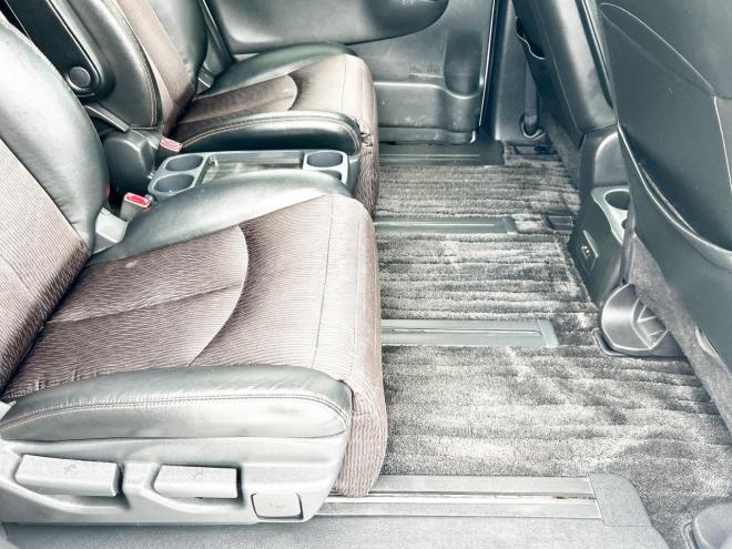 エルグランド250ハイウェイスターS 4WD　ローンが不安な方＜優遇ローン＞本州仕入 両側パワースライドドア　純正HDDナビ 4WD