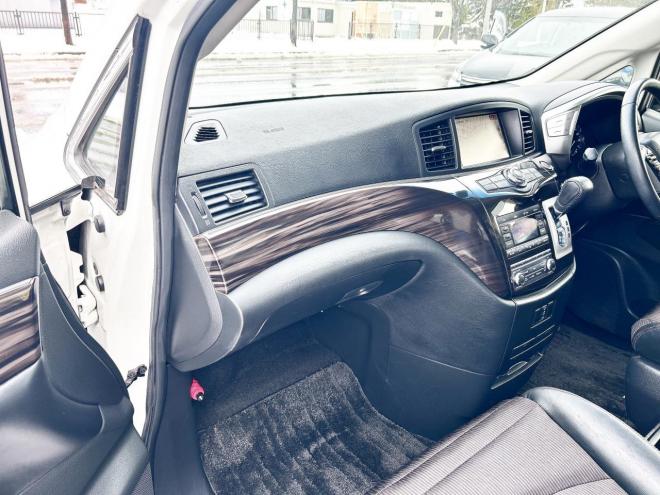 エルグランド250ハイウェイスターS 4WD　ローンが不安な方＜優遇ローン＞本州仕入 両側パワースライドドア　純正HDDナビ 4WD