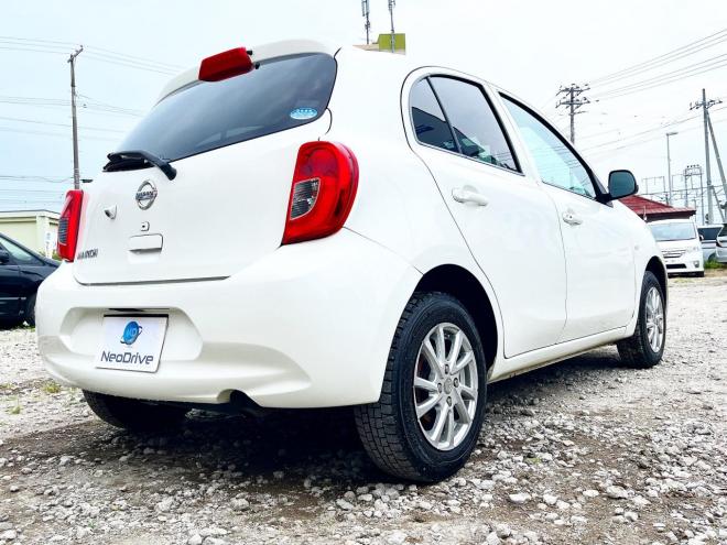 マーチ5ドア1.2X FOUR Vセレクション 4WD　ローンが不安な方＜優遇ローン＞　1年保証付 寒冷地仕様　純正ナビ