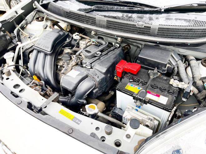 マーチ5ドア1.2X FOUR Vセレクション 4WD　ローンが不安な方＜優遇ローン＞　1年保証付 寒冷地仕様　純正ナビ