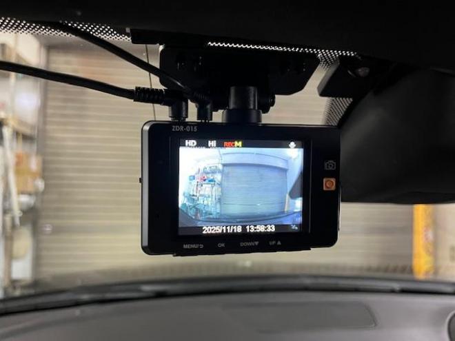 アテンザワゴンＸＤ　Ｌパッケージ　寒冷地仕様　禁煙車　スカイアクティブディーゼルターボ　純正１９インチＡＷ　社外１７ＡＷ＋スタッドレスタイヤ付　純正ナビ（地デジ　ＤＶＤ再生　Ｂｌｕｅｔｏｏｔｈ）＋バックカメラ　前後ドライブレコーダー　ヘッドアップディスプレイ　ＢＯＳＥサウンド　衝突軽減ブレーキ　レーダークルーズコントロール　車線逸脱警報　ＬＥＤヘッドライト　フロントガラス熱線　シートヒーター　ステアリングヒーター　横滑り防止装置　ＥＴＣ 4WD 2200 5Dr