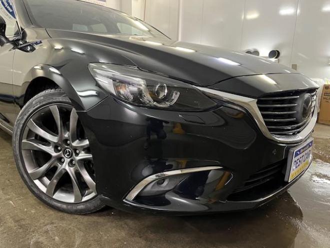 アテンザワゴンＸＤ　Ｌパッケージ　寒冷地仕様　禁煙車　スカイアクティブディーゼルターボ　純正１９インチＡＷ　社外１７ＡＷ＋スタッドレスタイヤ付　純正ナビ（地デジ　ＤＶＤ再生　Ｂｌｕｅｔｏｏｔｈ）＋バックカメラ　前後ドライブレコーダー　ヘッドアップディスプレイ　ＢＯＳＥサウンド　衝突軽減ブレーキ　レーダークルーズコントロール　車線逸脱警報　ＬＥＤヘッドライト　フロントガラス熱線　シートヒーター　ステアリングヒーター　横滑り防止装置　ＥＴＣ 4WD 2200 5Dr