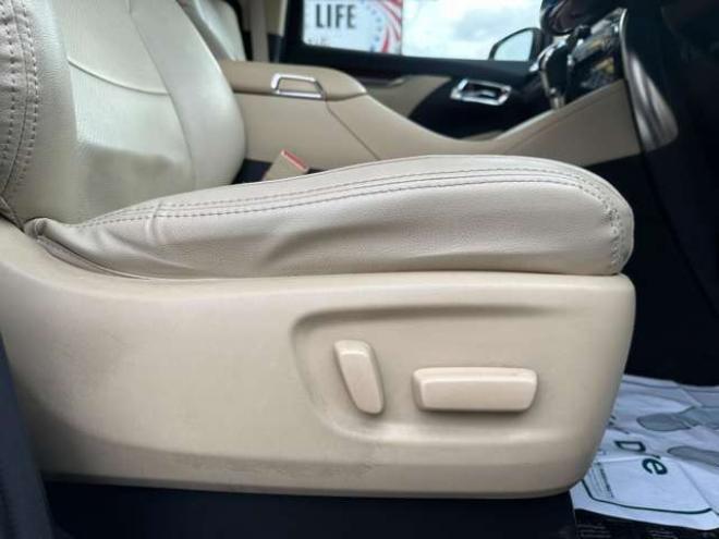 ヴェルファイアハイブリッド 2.5 V E-Four 4WD　社外アルミ　オートミラー　ETC　ドライブレコーダー　ローダウン　ワンオーナー　両側電動スライドドア　パワステ　パワーウィンドウ　ベージュ革シート　純正ナビ　バックカメラ　ABS　キーレスエントリー 2500