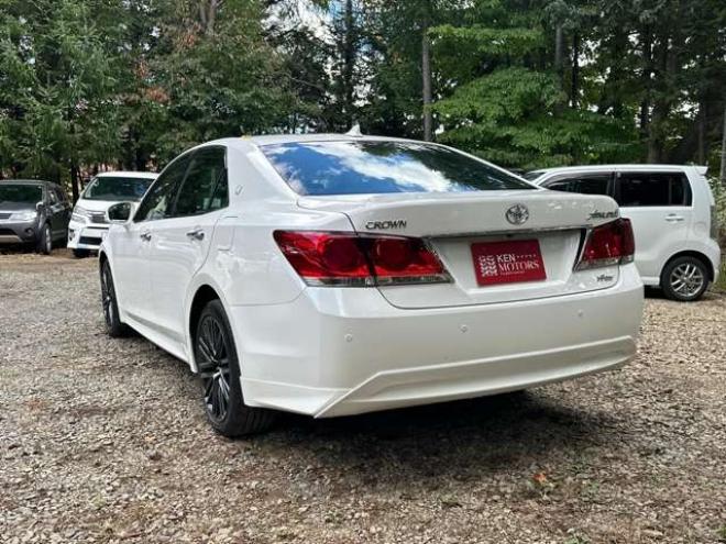 クラウンアスリート 2.5 G i-Four 4WD　サンルーフ　黒皮シート　レーダークルーズ　ETC　パワステ　パワーウィンドウ　純正ナビ　純正アルミ　ABS　キーレスエントリー 2500