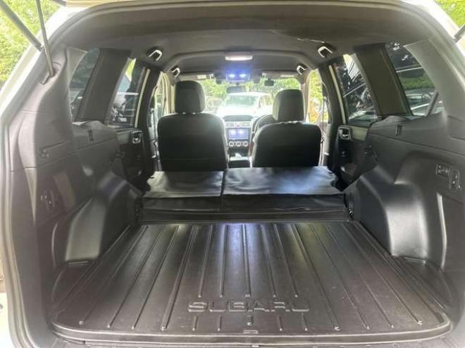 フォレスター2.0 tS 4WD　300台限定車/ターボ/社外ナビ/Bカメラ/電動リアゲート 2000