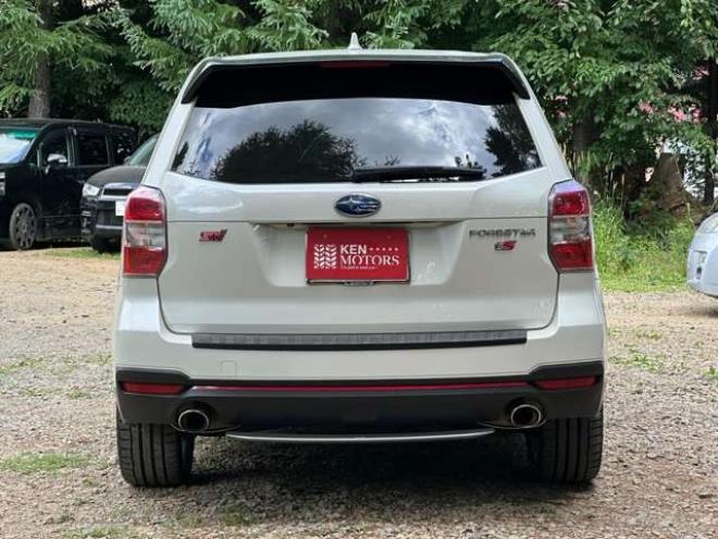 フォレスター2.0 tS 4WD　300台限定車/ターボ/社外ナビ/Bカメラ/電動リアゲート 2000