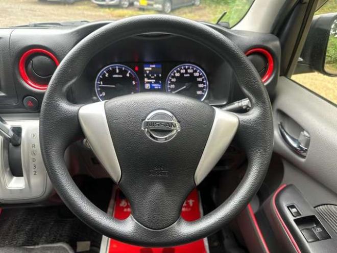 キャラバンNV350 2.5 プレミアムGX ロングボディ ディーゼルターボ 4WD　パワーウィンドウ　パワステ　社外ナビ　社外アルミ　ABS　キーレス　バックカメラ　エンジンスターター　ETC　リアヒーター　リアクーラー　盗難防止装置 2500