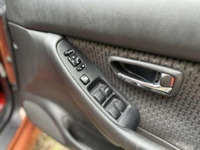 レガシィB4 2.0 RS タイプB 4WD　社外スターター　パワステ　パワーウィンドウ　純正エアロ　純正アルミ　ABS　キーレス　記録簿　電動シート　純正オーディオ 2000