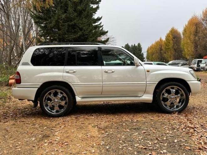 ランドクルーザー100 4.2 VXリミテッド Gセレクション ディーゼルターボ 4WD　ハイトコントロール　ヒッチメンバー　純正ナビ　バックカメラ　ベージュ革シート　シートヒーター　ETC　パワーウィンドウ　パワステ　サンルーフ　キーレスエントリー 4200